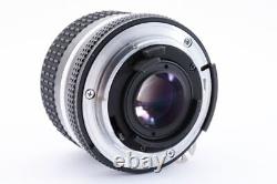 Nikon Ai s NIKKOR 24mm f/2.8 Objectif grand angle manuel à mise au point unique avec bouchons