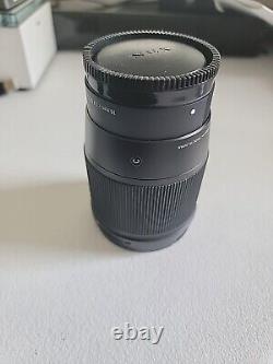 Objectif contemporain SIGMA 16mm F/1.4 DC DN pour monture Sony E