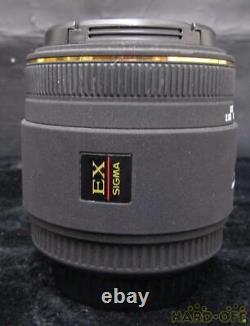 Objectif grand angle à focale fixe Sigma 50mm 1:2.8 DG Macro